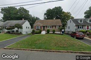 5 Winter St, Iselin, NJ 08830