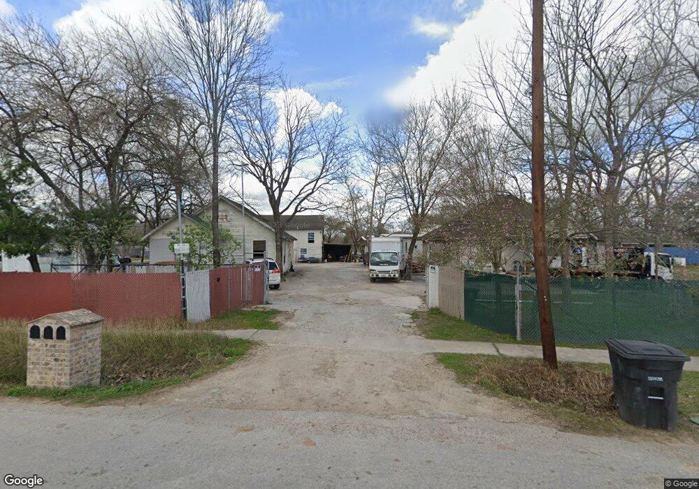 2613 Turner Dr, Houston, TX 77093 - photo 1