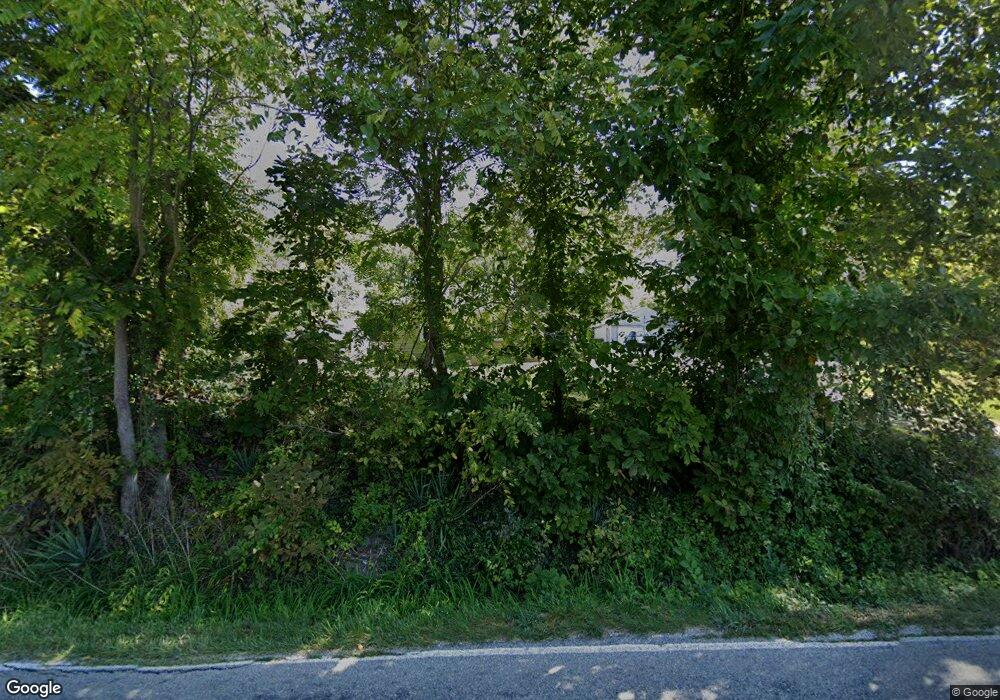 5871 S 400 W, Columbus, IN 47201 - photo 1