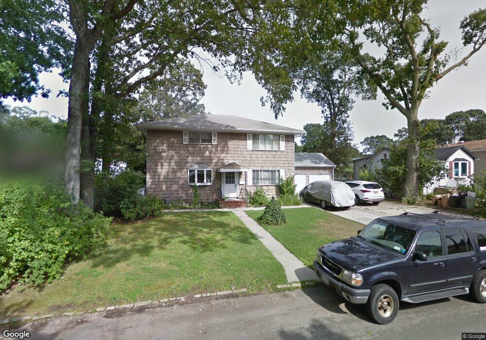 356 Deauville Blvd, Copiague, NY 11726 - photo 1