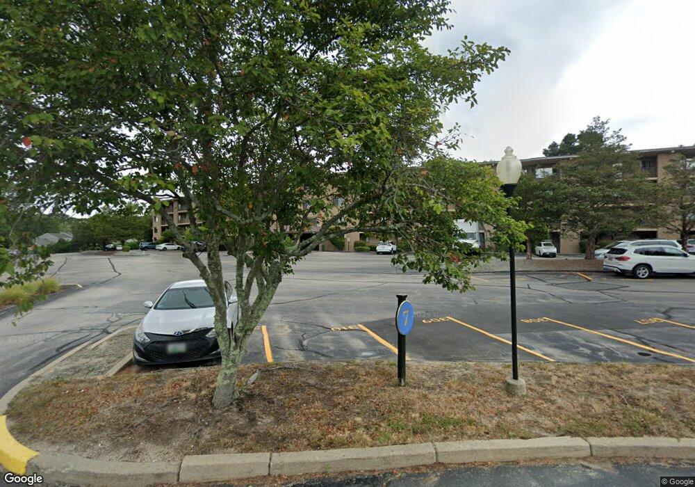 650 E Greenwich Ave unit 5-402, West Warwick, RI 02893 - photo 1