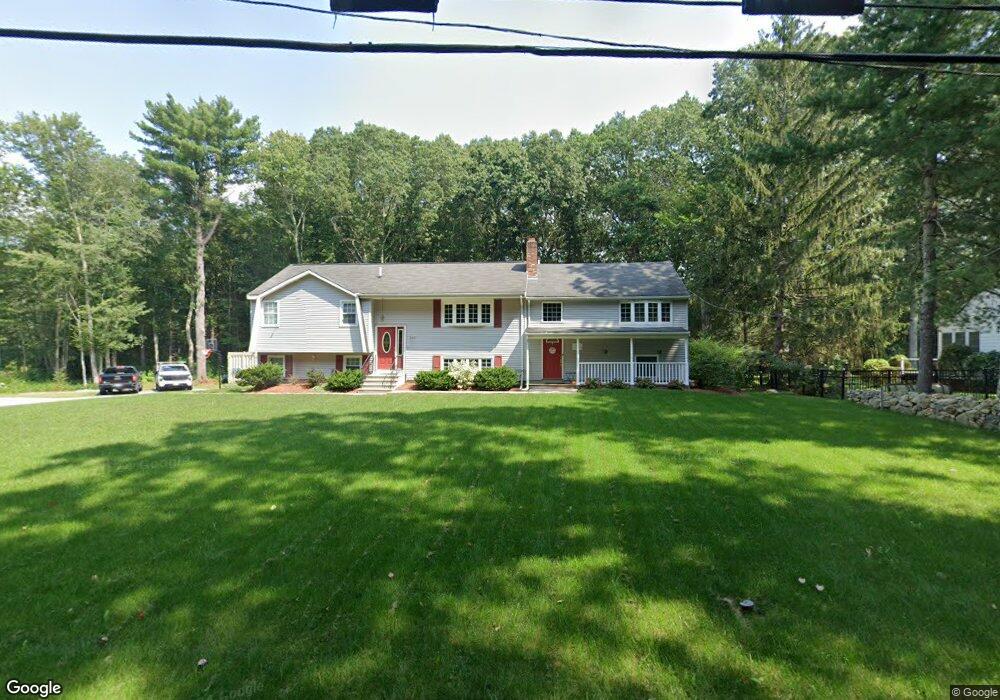 455 Maple St, Franklin, MA 02038 - photo 1