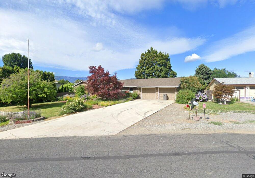 808 N Jennifer Ln, East Wenatchee, WA 98802 - photo 1