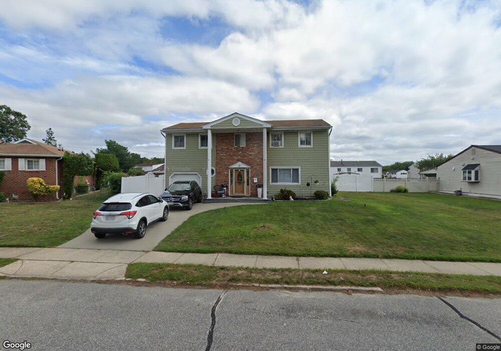 13 Summer Ln, Amityville, NY 11701 - photo 1