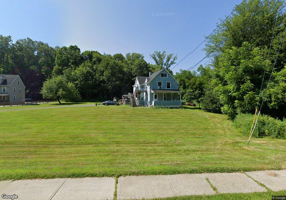 157 Pendleton Ave unit 1st Floor, Chicopee, MA 01020 - photo 1