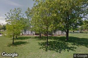 918 S 8th St, Humboldt, KS 66748