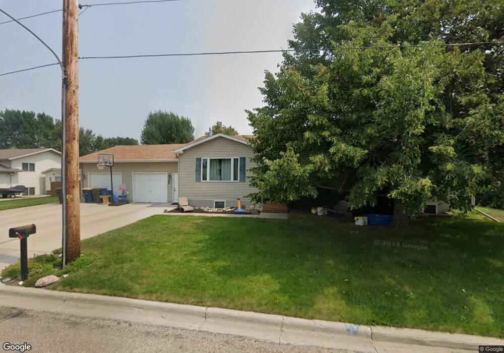 1718 7th Ave NE, Jamestown, ND 58401 - photo 1