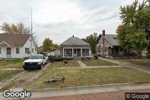 461 W 5th St, Hoisington, KS 67544