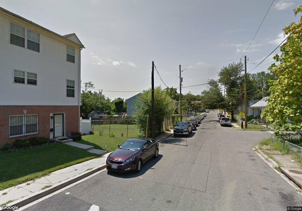 5435 Hunt Place NE, Washington, DC 20019 - photo 1