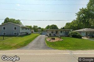 233 12th St, Rapids City, IL 61278