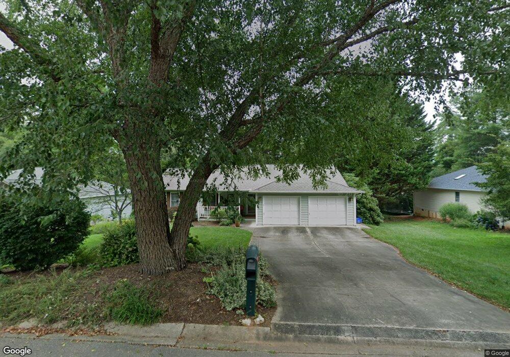 68 Forest Lake Dr, Asheville, NC 28803 - photo 1