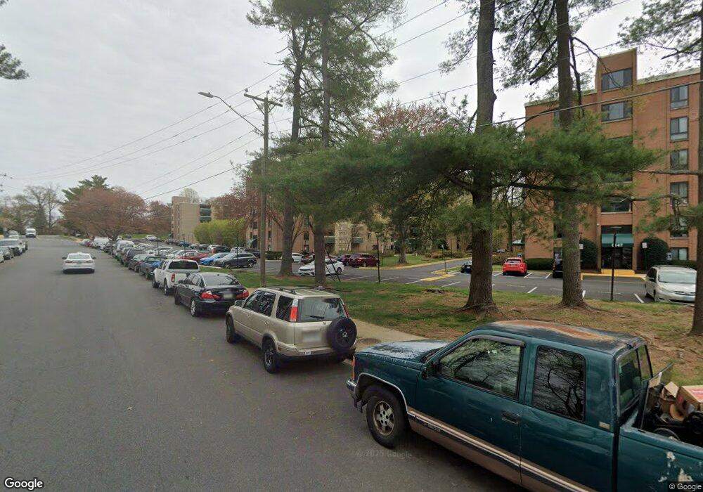 6145 Leesburg Pike unit 306, Falls Church, VA 22041 - photo 1