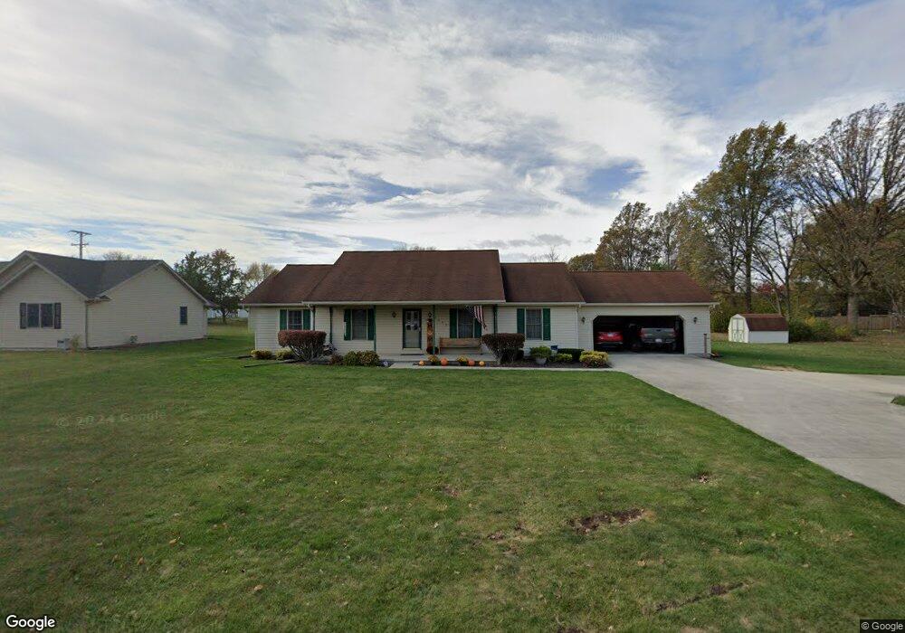 3040 Yoakam Rd, Lima, OH 45806 - photo 1