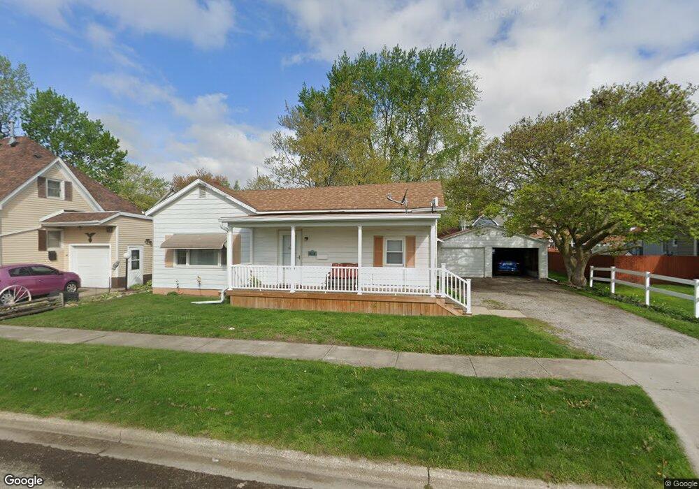 411 N Sangamon St, Lincoln, IL 62656 - photo 1