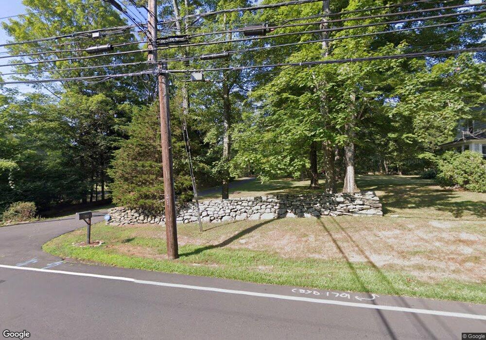 1701 Redding Rd, Fairfield, CT 06824 - photo 1