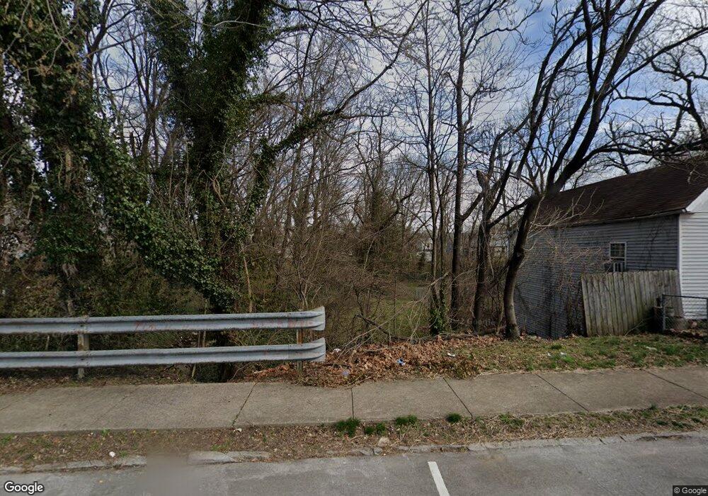 1524 Chartres St, New Albany, IN 47150 - photo 1