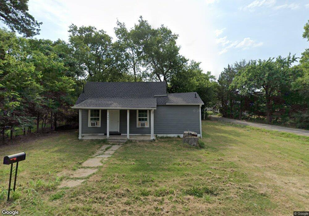 304 Morgan St, Bonham, TX 75418 - photo 1
