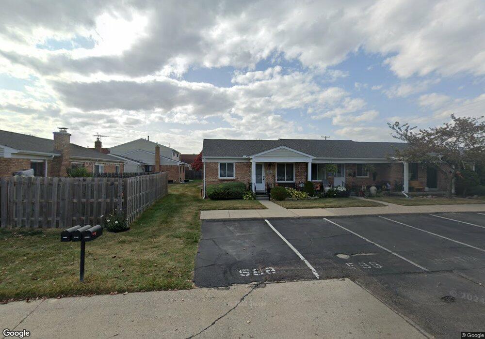 29588 E Brittany Ct, Roseville, MI 48066 - photo 1