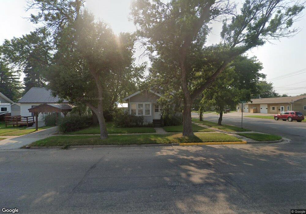 202 7th Ave SE, Jamestown, ND 58401 - photo 1