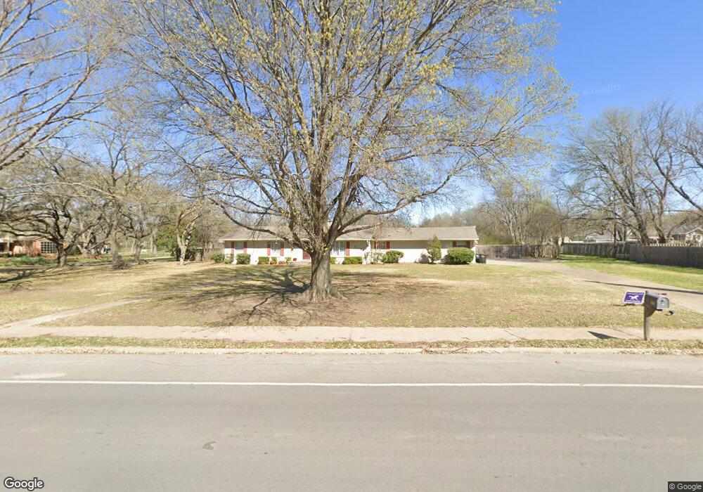 908 W Westhill Dr, Cleburne, TX 76033 - photo 1