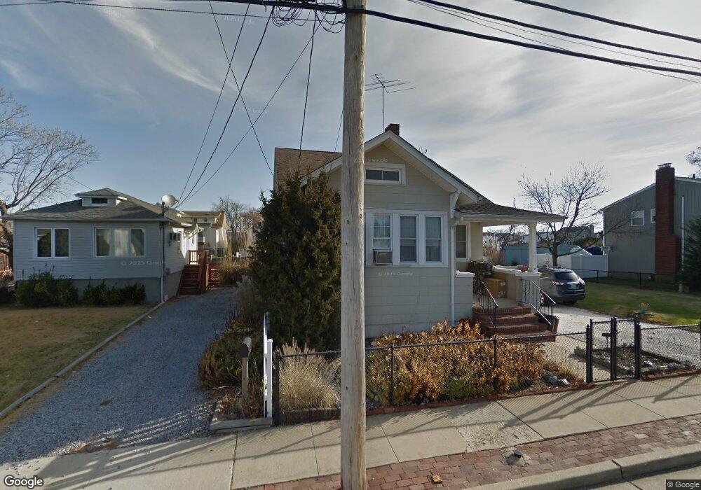 149 Gordon Place, Freeport, NY 11520 - photo 1