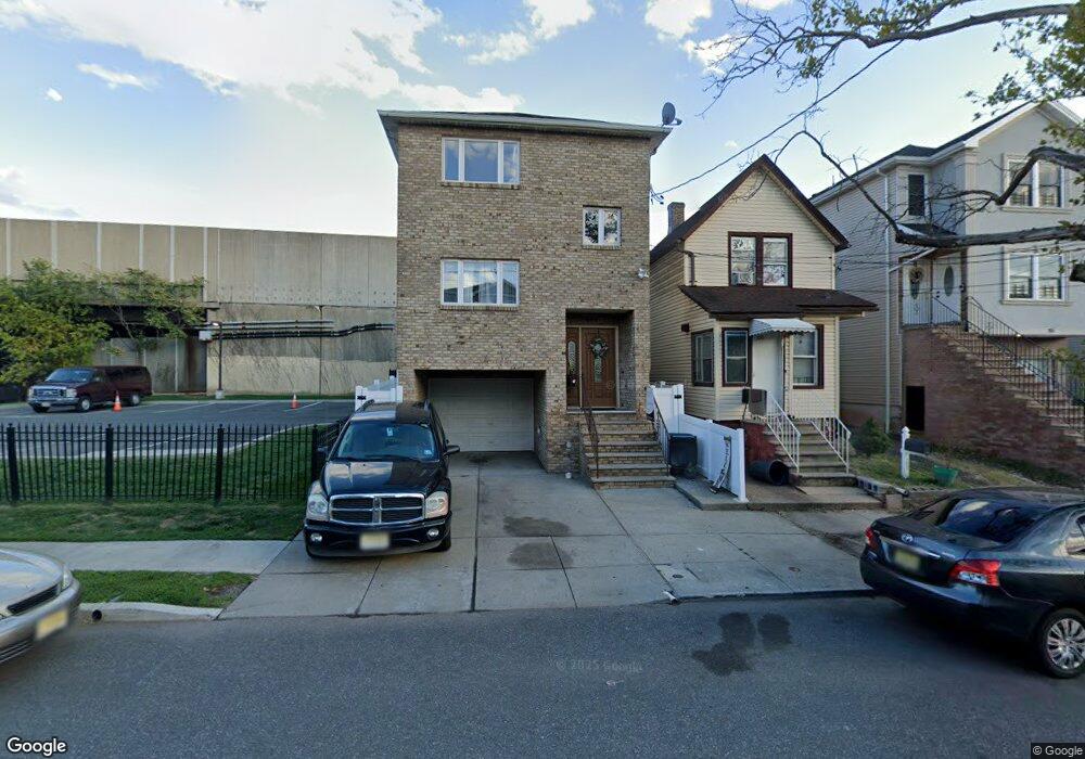 206 Atlantic St, Elizabethport, NJ 07206 - photo 1