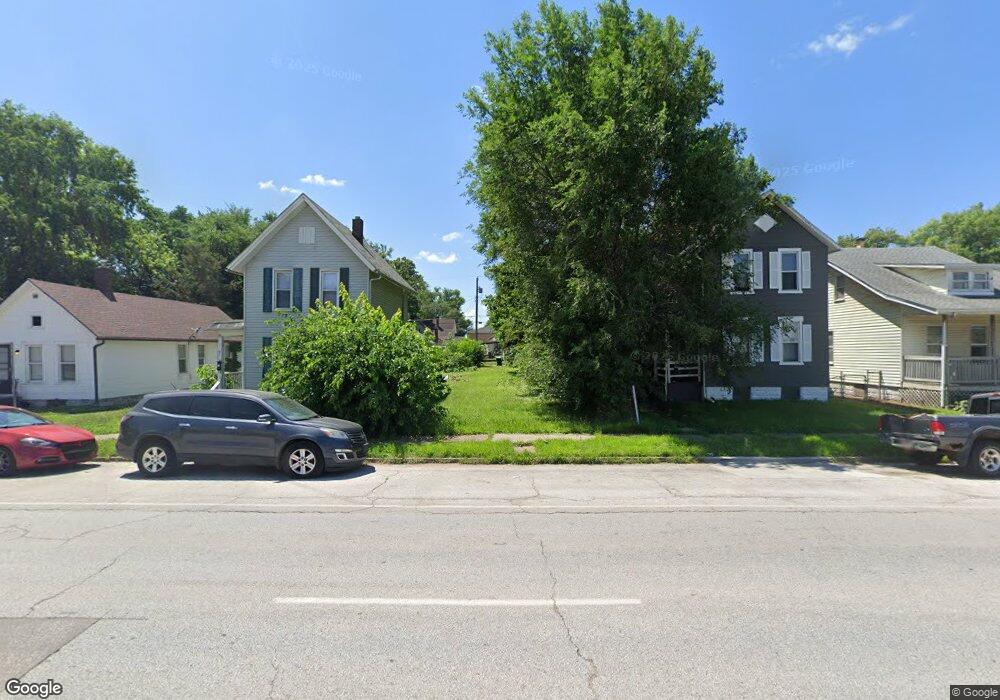 1519 W 4th St, Davenport, IA 52802 - photo 1