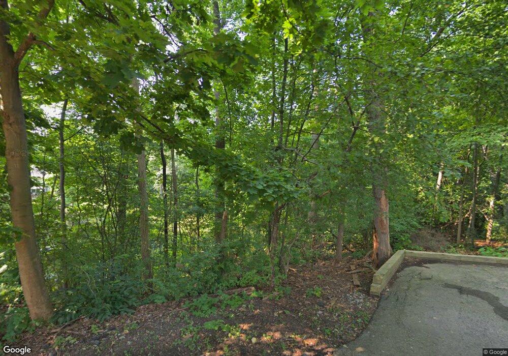 1840 E Valley Rd, Bloomfield Hills, MI 48304 - photo 1