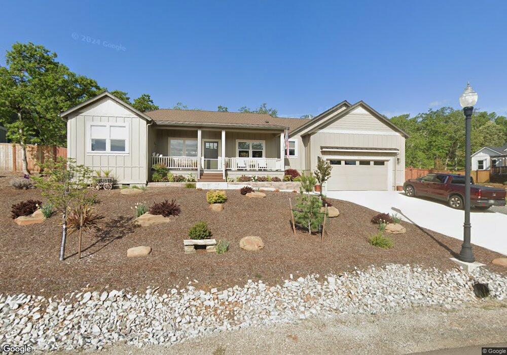 575 S Loop Rd, Jacksonville, OR 97530 - photo 1