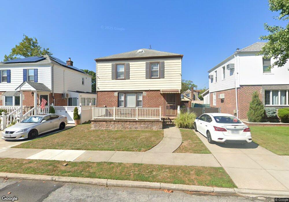 5644 190th St, Fresh Meadows, NY 11365 - photo 1