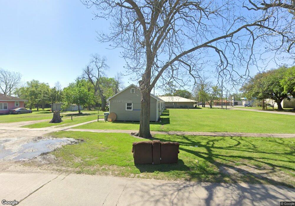 1500 8th St, Bay City, TX 77414 - photo 1