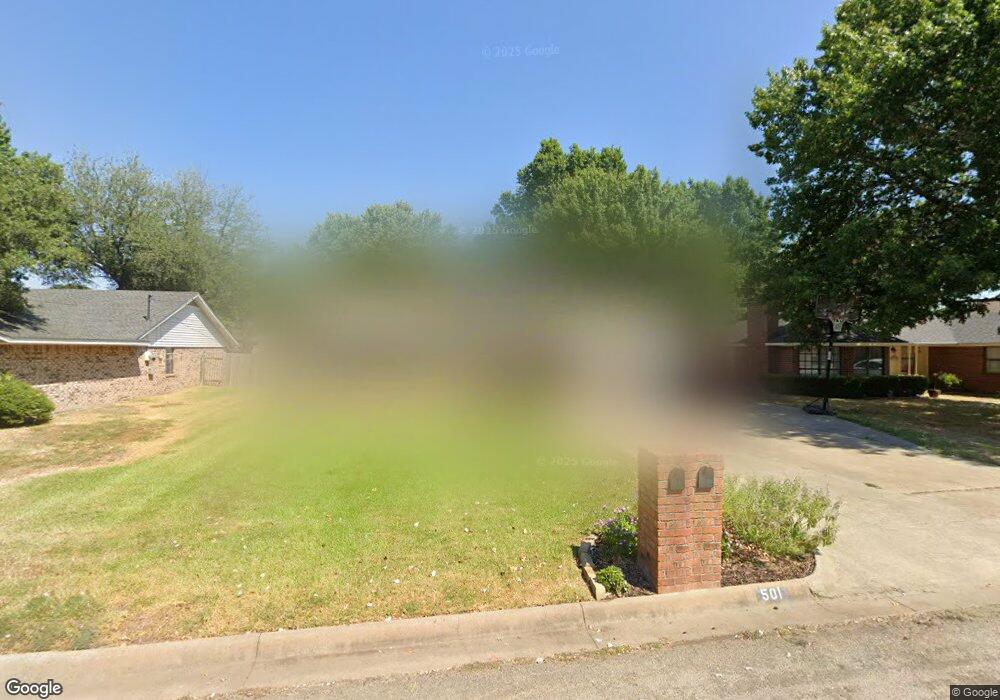 501 Martin St, Bonham, TX 75418 - photo 1