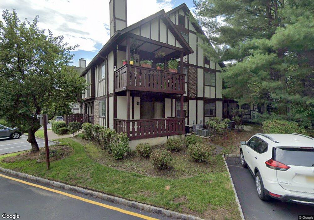 2912 Hemingway Ln, Mahwah, NJ 07430 - photo 1