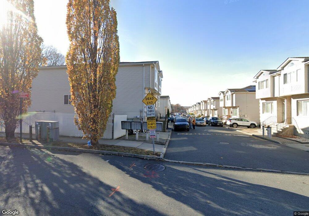 24 Lott Ln, Staten Island, NY 10314 - photo 1