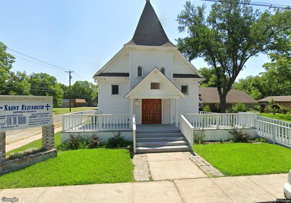 916 Maple St, Bonham, TX 75418 - photo 1