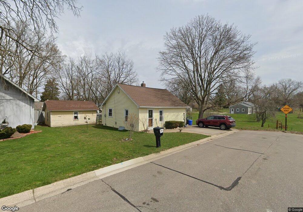 519 Walnut St, Flushing, MI 48433 - photo 1