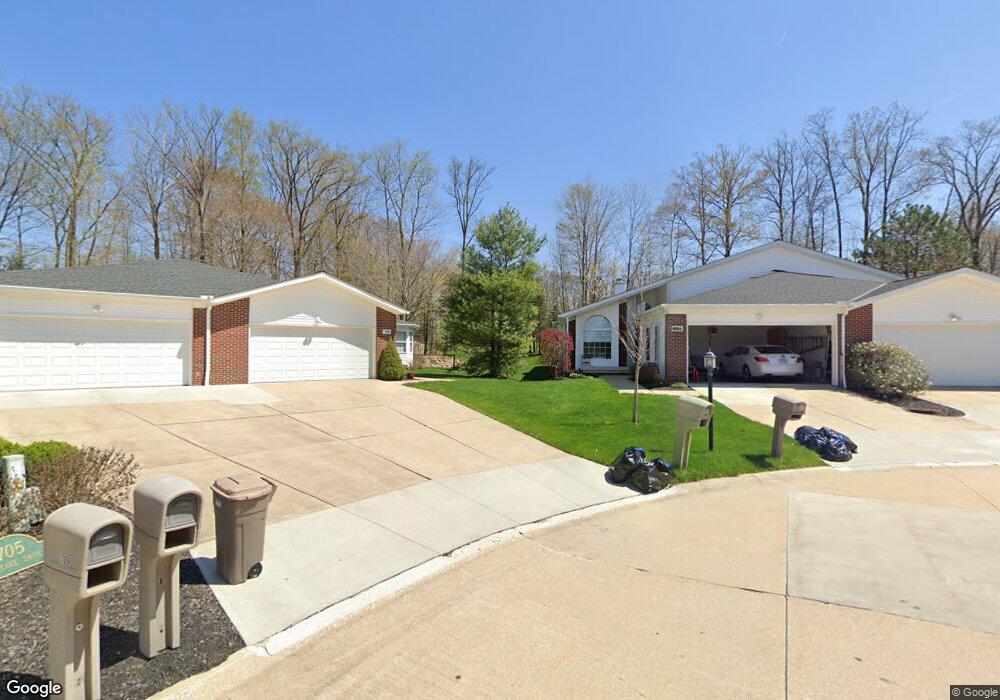 694 Woodlake Dr, Aurora, OH 44202 - photo 1