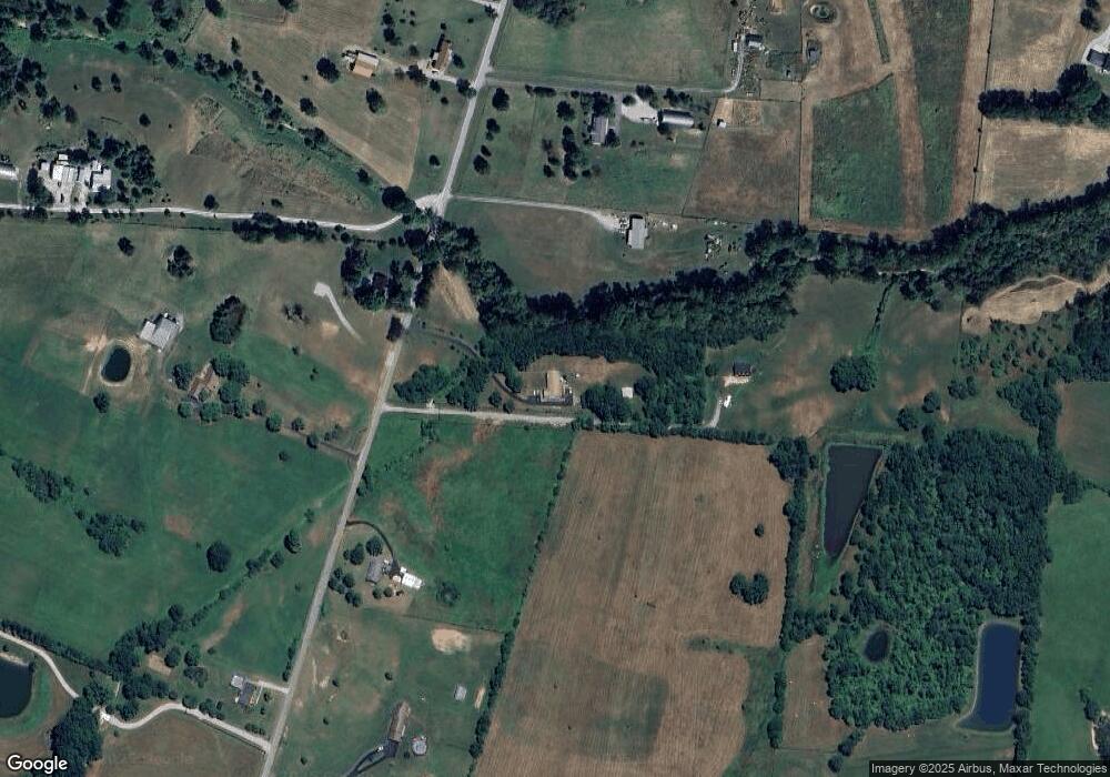 305 Cole Rd, Harrodsburg, KY 40330 - photo 1