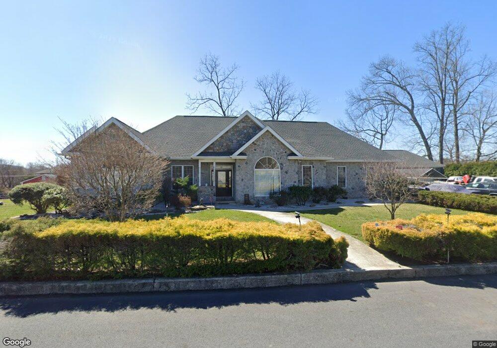 2316 Downing St, Reading, PA 19605 - photo 1