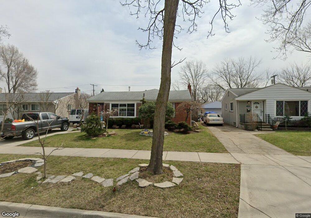 1264 N Selfridge Blvd, Clawson, MI 48017 - photo 1