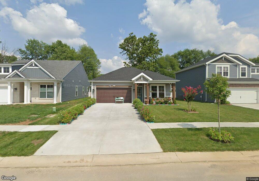 6436 Oak Village Dr, Louisville, KY 40228 - photo 1