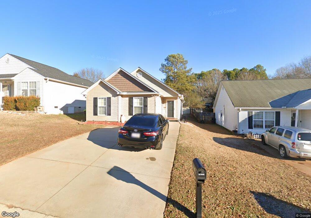 437 Clark Glen Dr, Inman, SC 29349 - photo 1