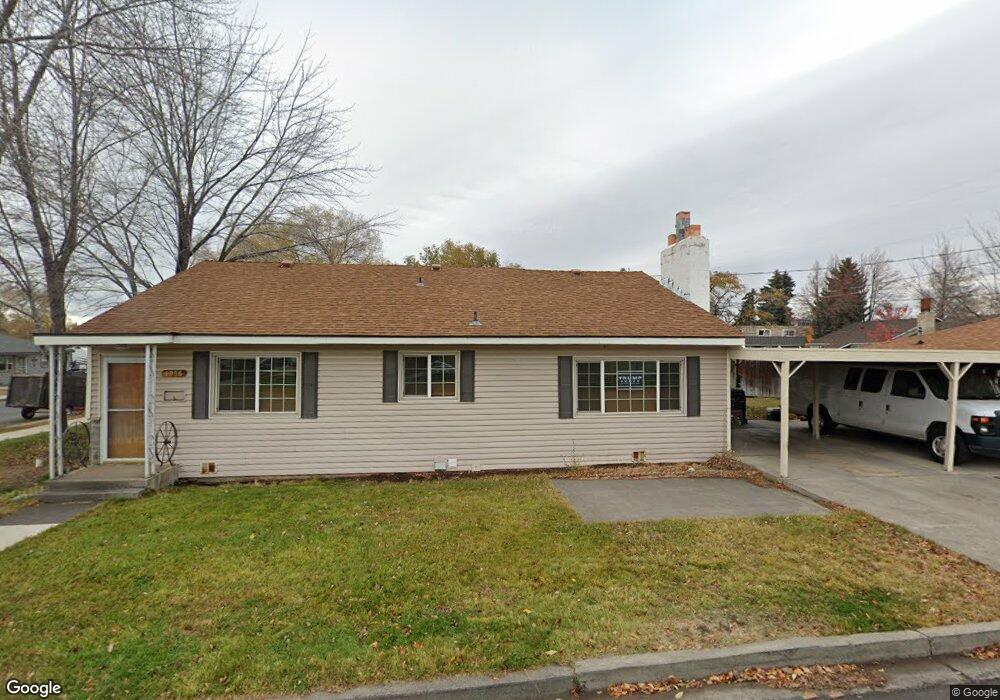 1056 SW 12th St, Redmond, OR 97756 - photo 1