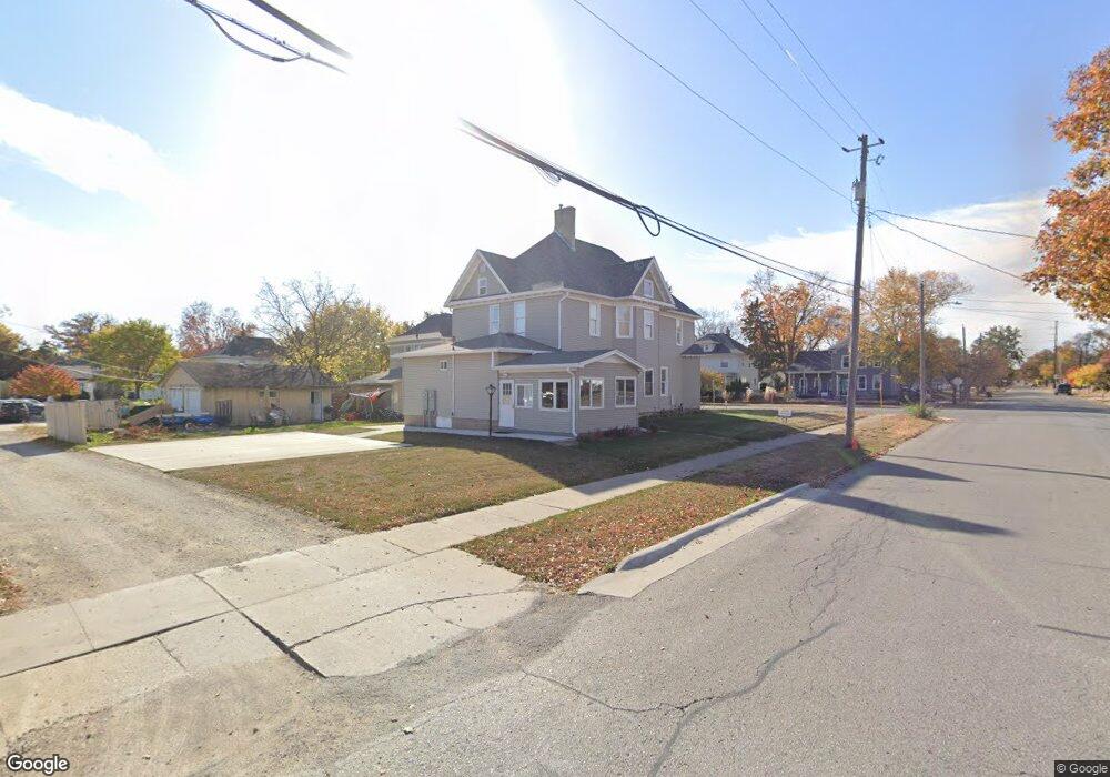 320 W 4th St unit 102, Cedar Falls, IA 50613 - photo 1