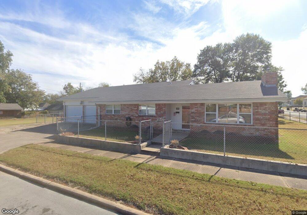 512 W 12th St, Okmulgee, OK 74447 - photo 1