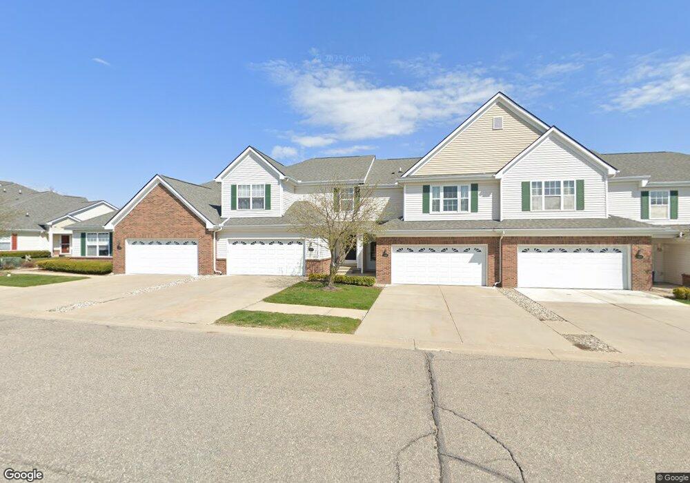 10139 Ridge Run St, Howell, MI 48855 - photo 1