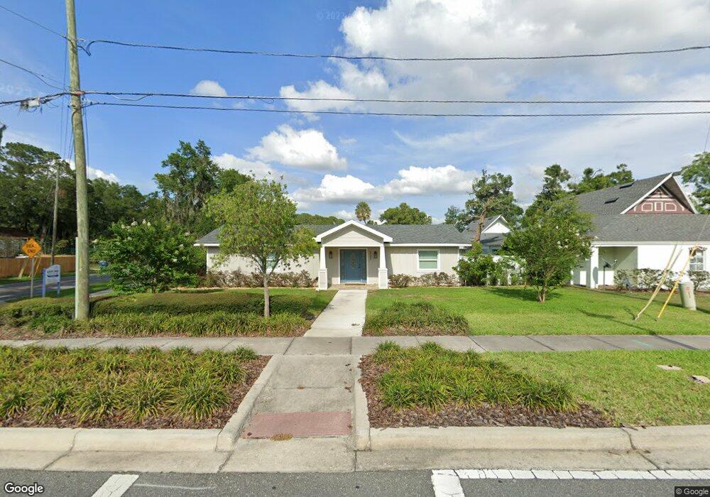 322 N Disston Ave, Tavares, FL 32778 - photo 1