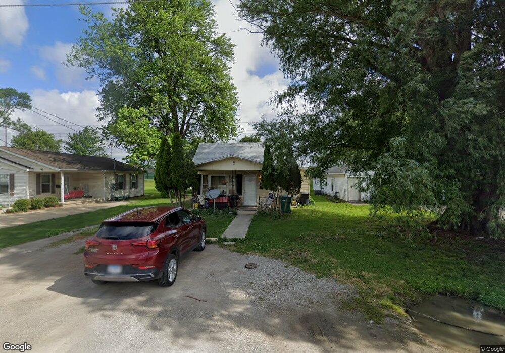 612 Richmond Ave, Mattoon, IL 61938 - photo 1