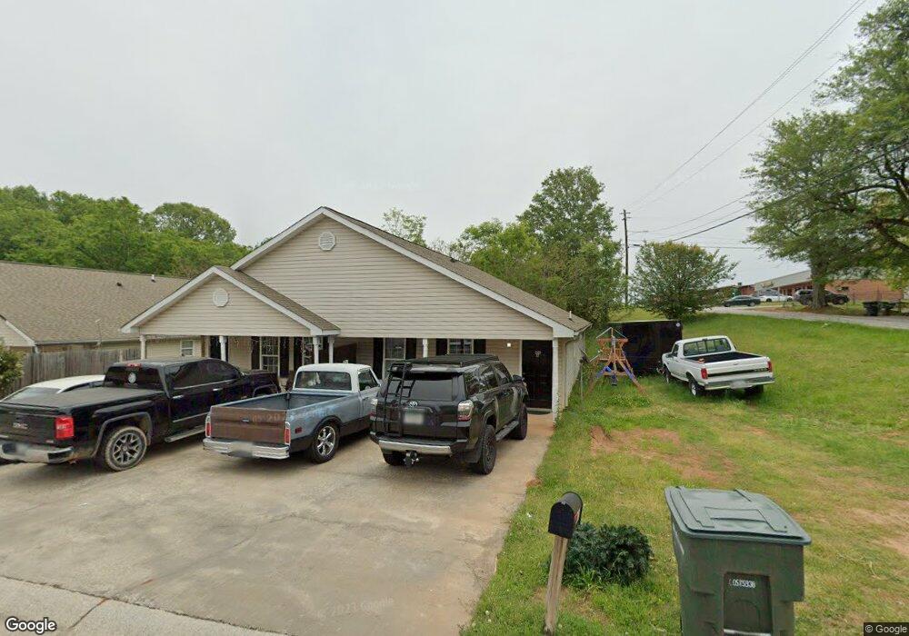 108 Garden Gate Dr unit A/B, Cornelia, GA 30531 - photo 1