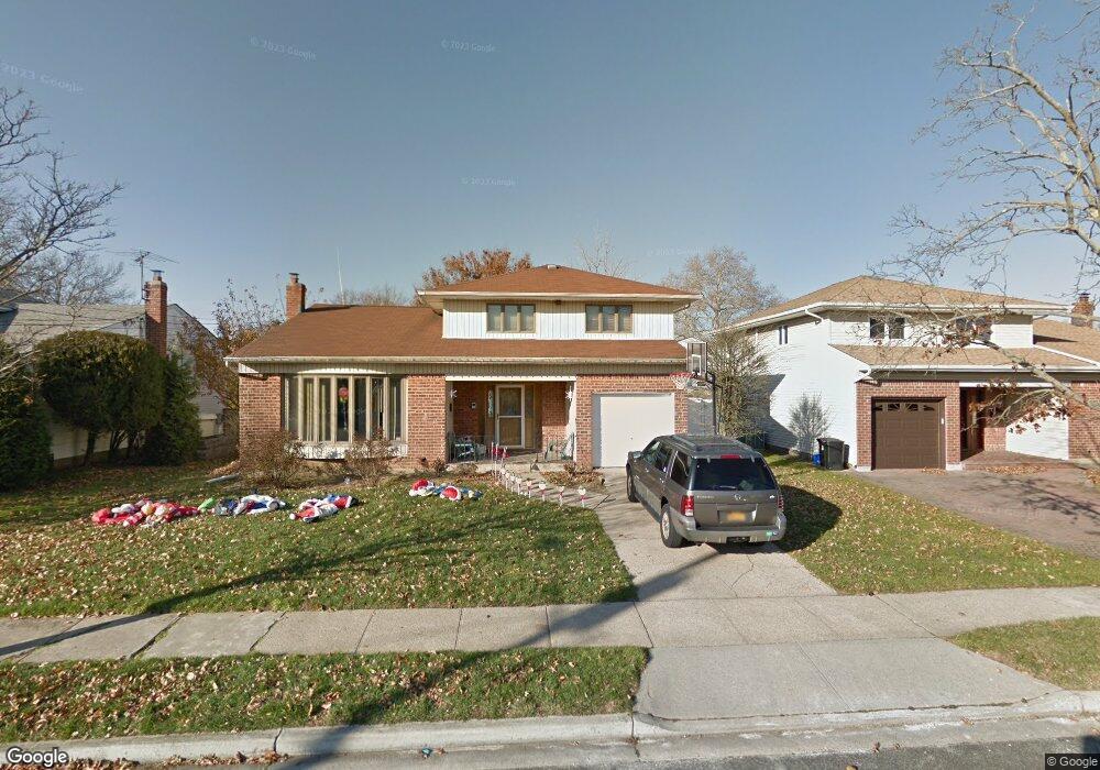 833 Hayes St, Baldwin, NY 11510 - photo 1